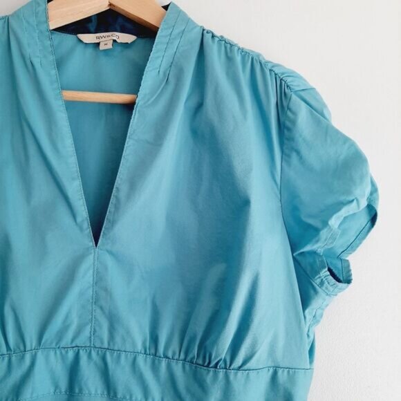 RW&CO Fitted V-Neck Short Sleeve Shirt Tailored Top Blue Sz M - Picture 4 of 12